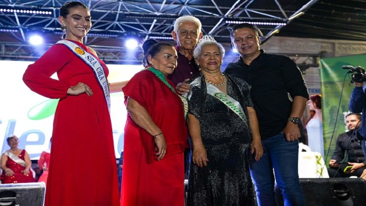 La tercera edad ya cuenta con la soberana para alegrar los carnavales.