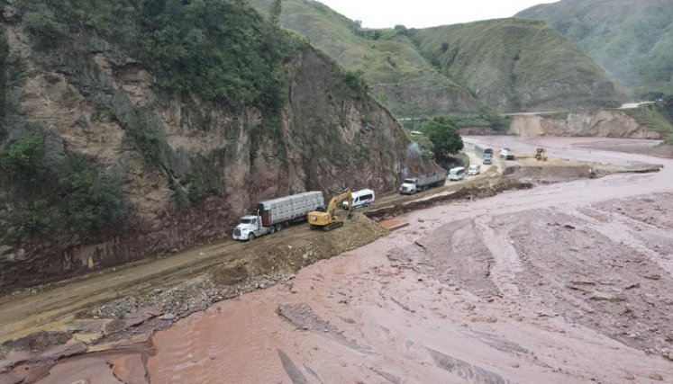 Moradores de la zona reclaman celeridad en las obras. / Foto: Archivo / La Opinión
