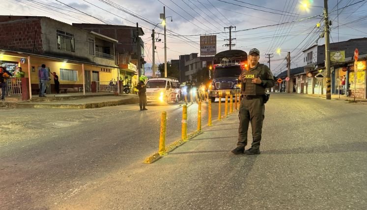 Operativos relámpagos se desarrollan sobre los ejes viales para garantizar seguridad a propios y visitantes.