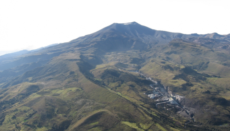 VOLCAN-PURACÉ