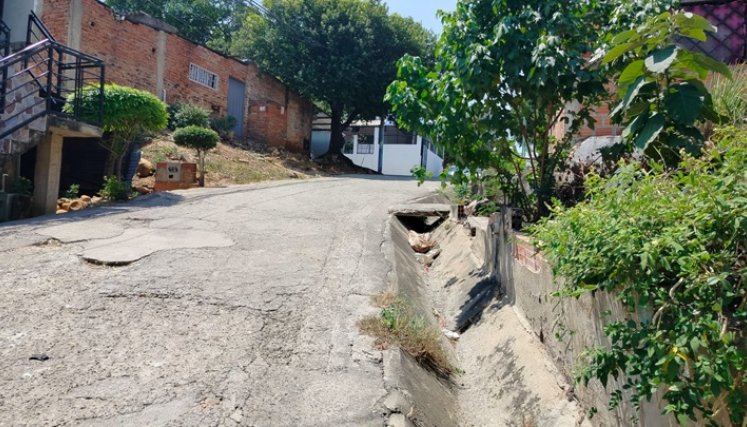 Mientras guardaban el carro, en la calle 11N con avenida 6 del barrio San Martín, un desconocido baleó a Ildelfo Rincón Mejía.