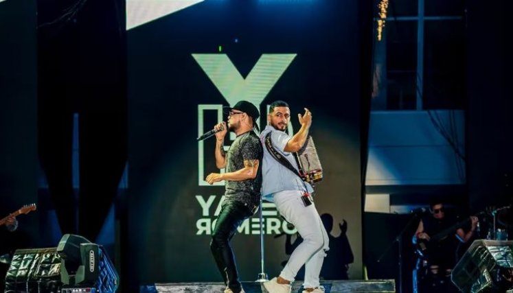 Cantante de vallenato. 
