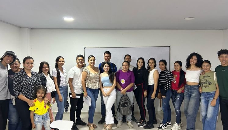 El Centro de Empleo y Emprendimiento de Ocaña capacita a la gente sobre herramientas digitales.