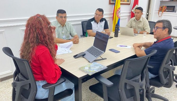 Encuentro para regularizar redes eléctricas en Cúcuta 
