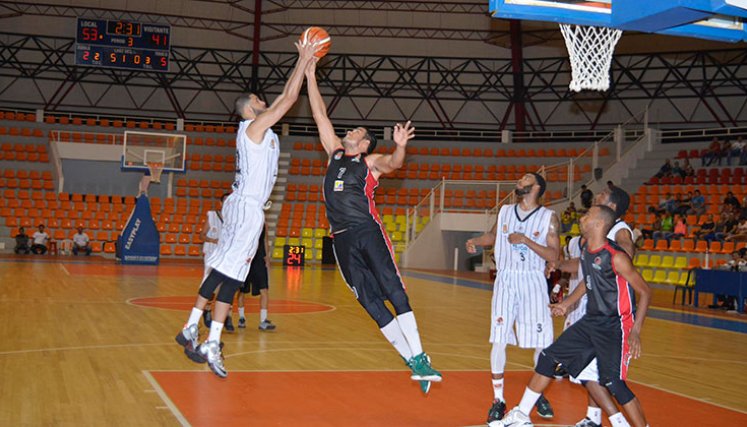 José Baquero, Halcones de Cúcuta. 
