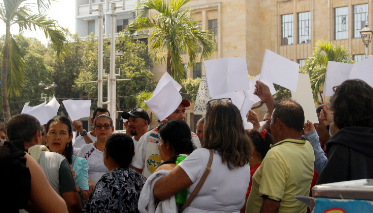 Plantón de víctimas del conflicto armado. 