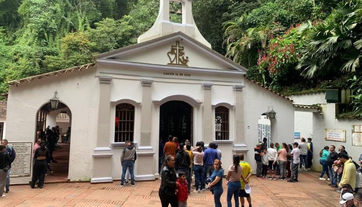 El santuario Agua de la Virgen es un destino turístico imperdible para propios y visitantes.