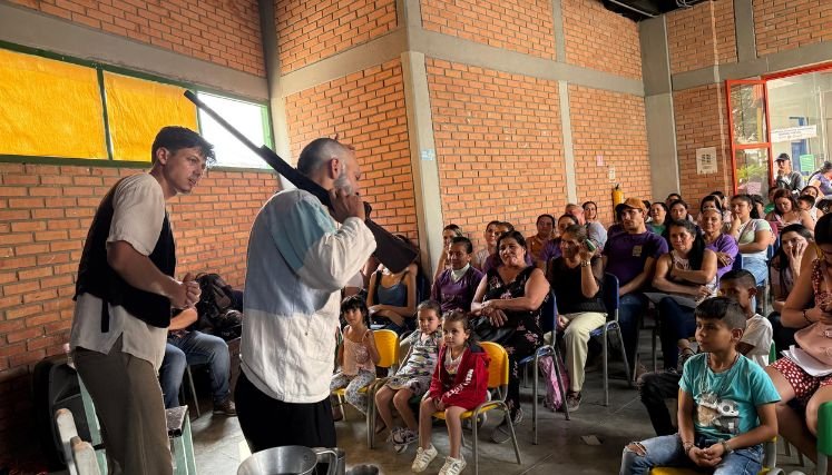 Una herramienta para fortalecer la convivencia pacífica de los pueblos corresponde a las artes dramáticas en la transformación del pueblo.