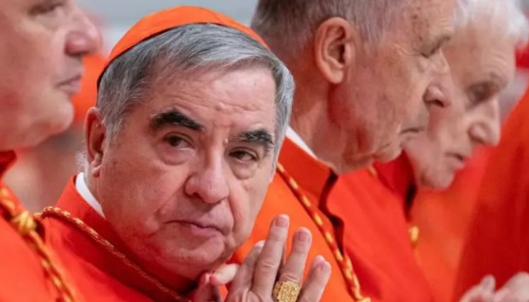 CARDENAL DESTITUIDO