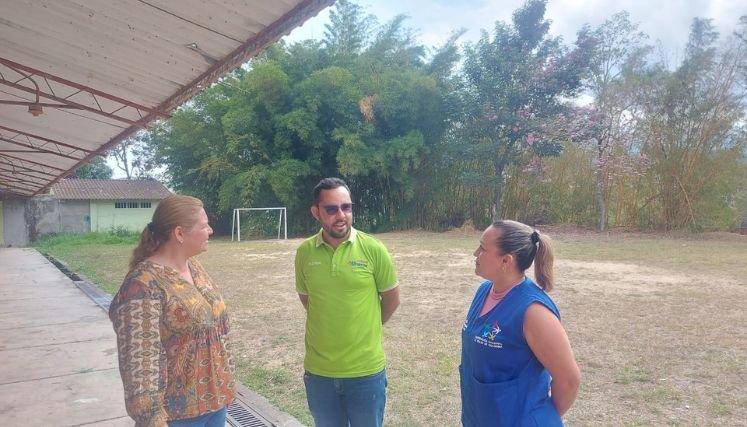 La comunidad educativa de la Escuela Argelino Durán Quintero exige medidas urgentes para brindar seguridad.