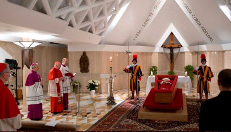 Primeras imágenes del féretro del papa Francisco, Cortesía Vaticano 