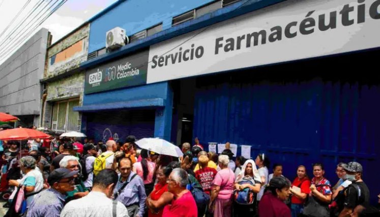 Tanto la compra privada de medicamentos como los planes voluntarios en salud presentan incrementos que se explican en diversos factores. / Foto: Cortesía. 