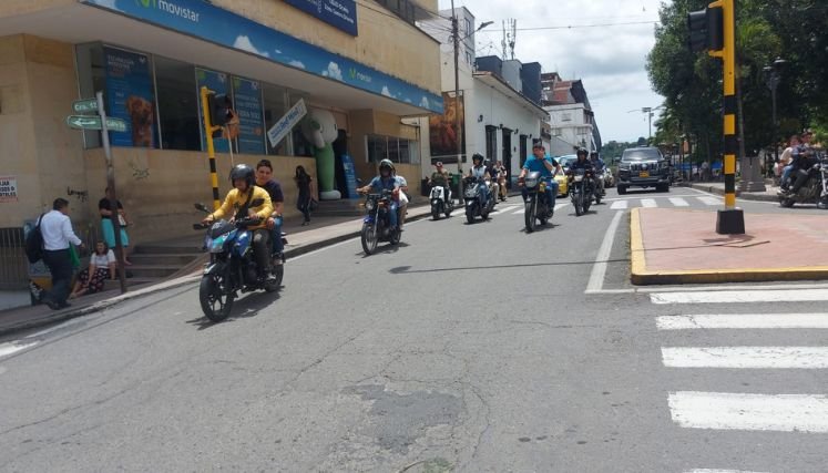  Los taxistas piden aplicación de las normas vigentes.