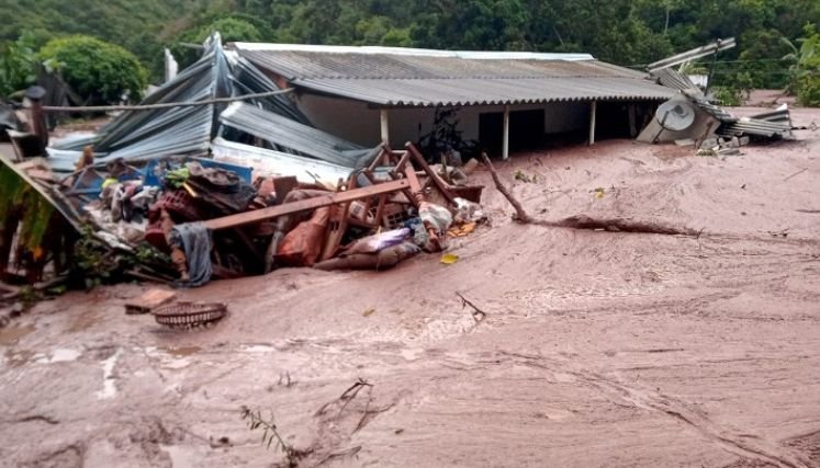 Damnificados de El Tarrita esperan desentrabar los trámites para el reasentamiento humano.