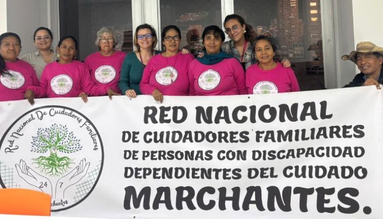 MUJERES CUIDADORAS 