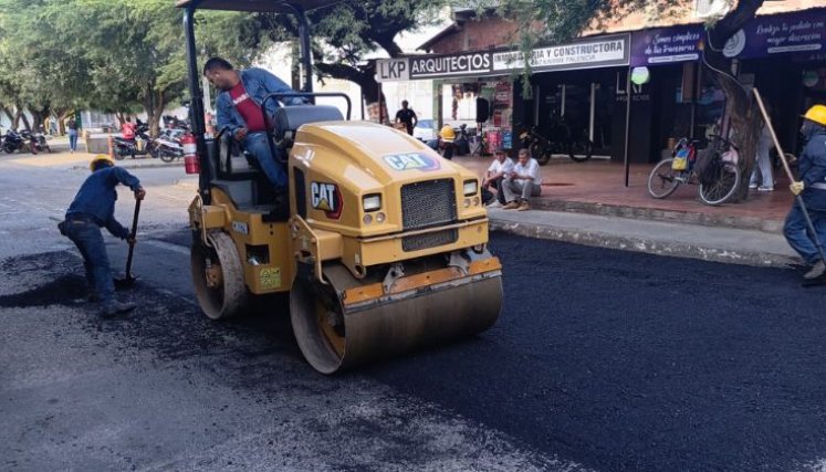 Cráteres en Los Patios, afectan la movilidad de transporte público