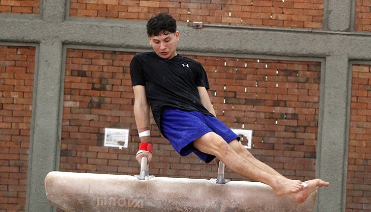 Yan Dairon Zabala, una de las nuevas figuras de la gimnasia colombiana.