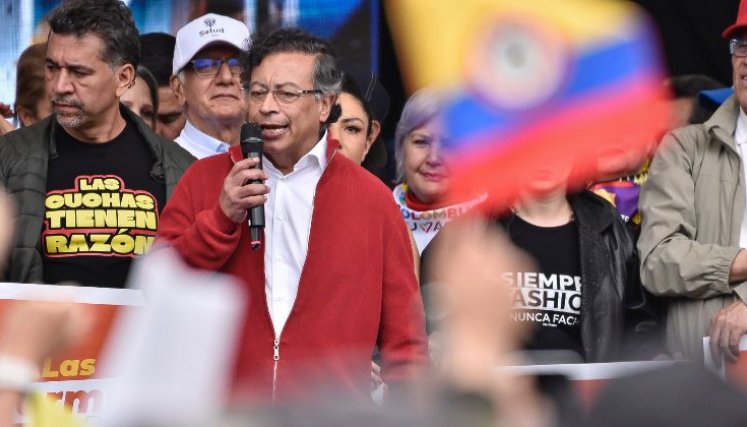 GUSTAVO PETRO. 