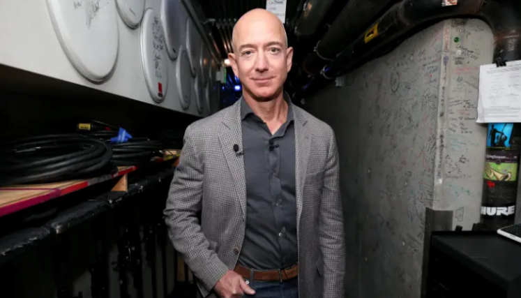 Jeff Bezos 