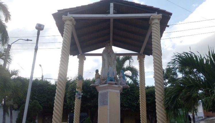 La estatua de la Virgen de Fátima en Villa del Rosario fue donada en 1954