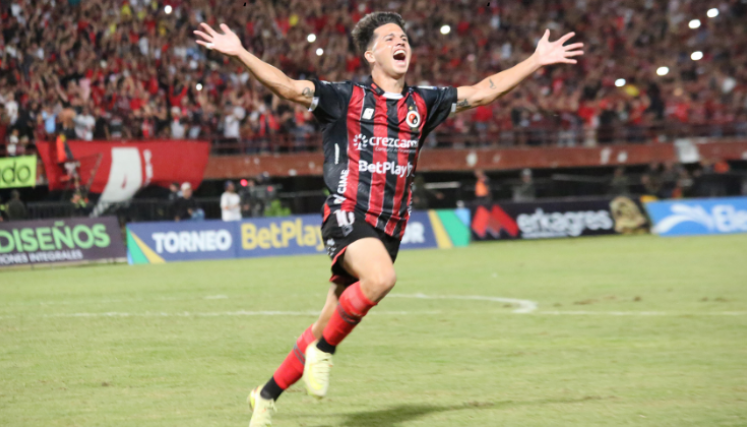 Cristian Álvarez