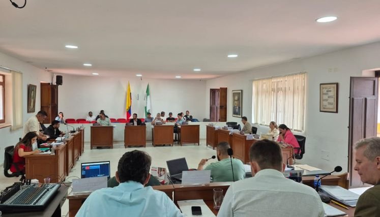 En el Concejo de Ocaña avalan la iniciativa del transporte escolar desde el primer día de clases.  