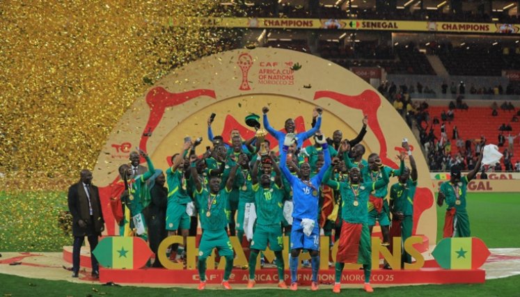 Senegal en un polémico partido se coronó campeón de la Copa Africana de Naciones 