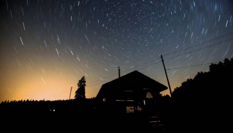 Seis planetas y la Luna