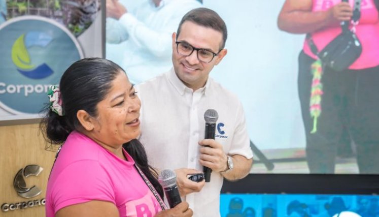 Los beneficiarios del programa de estufas ecoeficientes dieron testimonio del beneficio en la audiencia de rendición de cuentas/Foto cortesía