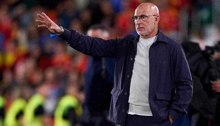  Luis de la Fuente, técnico de España una de las selecciones favoritas a ganar el Mundial, eligió a sus 26 estrellas que afrontarán la Copa del Mundo. 