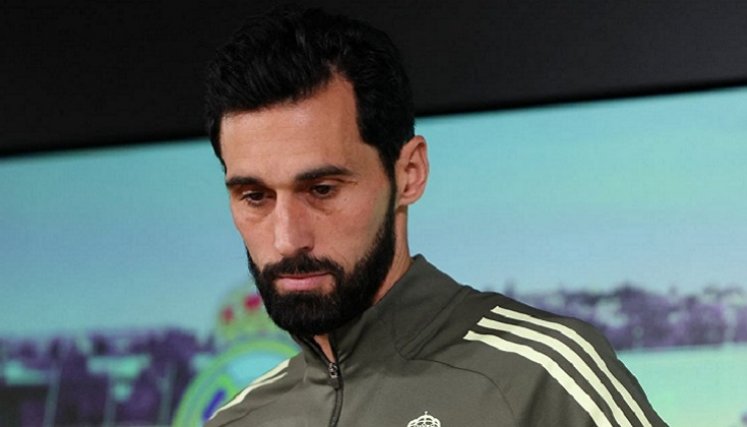 Alvaro Arbeloa, se despidió del equipo merengue, tras una mala temporada sin títulos.