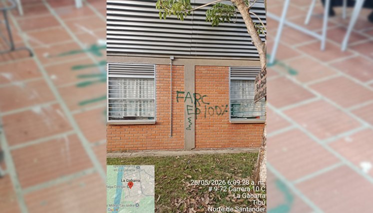 Vandalizado megacolegio de La Gabarra