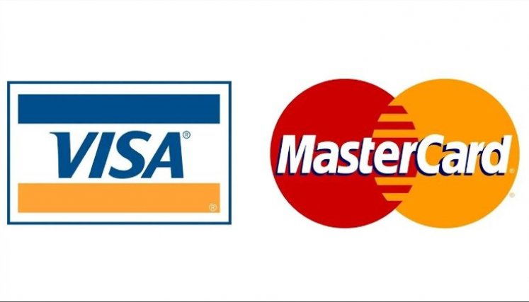 Mastercard acelera la guerra de tarjetas de crédito para los usuarios premium