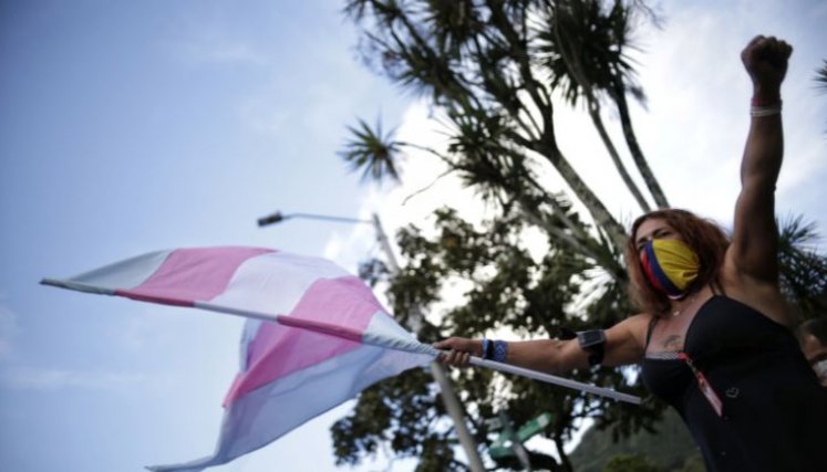 Mujeres trans y cis, menos semanas de cotización