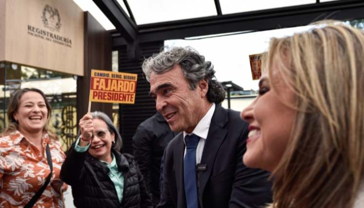 Sergio Fajardo, candidato presidencial por la coalición Dignidad y Compromiso.