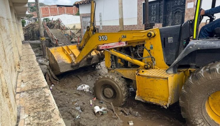 El desbordamiento del río Tejo genera inundaciones en las viviendas ribereñas.