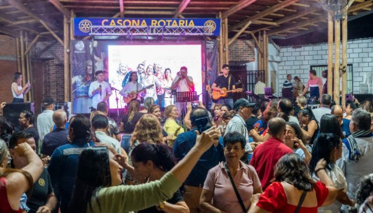 Las veladas culturales de Aguas Kpital se convirtieron en un encuentro de familia, amigos y vecinos todas las semanas./Foto: Cortesía