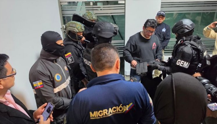 Alias 'Javi', presunto heredero de 'Fito', fue expulsado de Colombia a Ecuador
