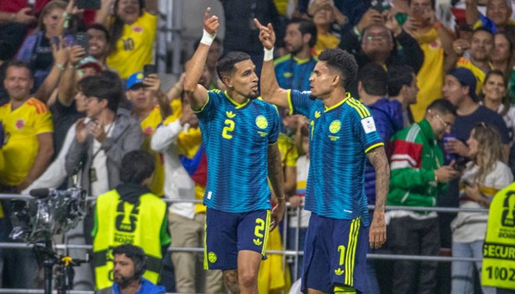 Daniel Muñoz y Luis Díaz, Selección Colombia. 