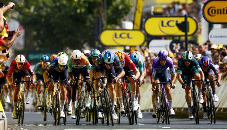  El ciclista belga Tim Merlier (Soudal Quick-Step) ha ganado este viernes la séptima etapa del Tour de Francia 2026, disputada entre Hagetmau y Burdeos sobre 175,1 kilómetros