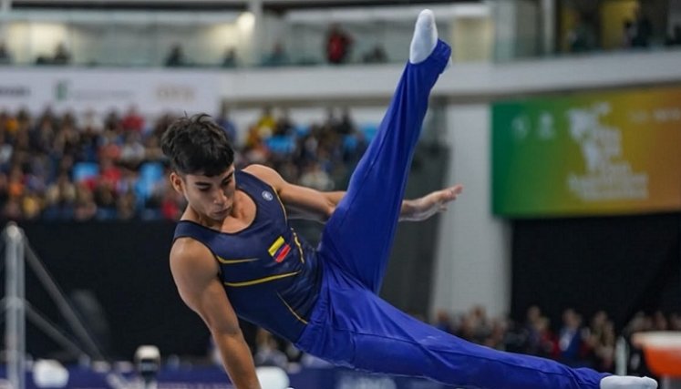 El gimnasta Camilo Vera es una de las figuras de la gimnasia que tendrá Colombia en los Juegos de Santo Domingo 2026.