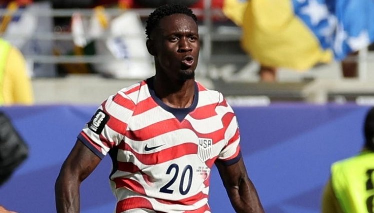 Folarin Balogun, delantero de la selección estadounidense jugará los octavos de final con su selección.