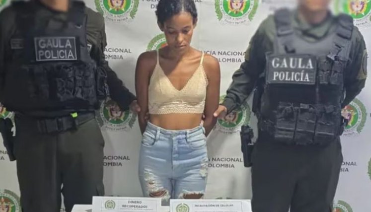 CAYÓ ALIAS LA FLACA