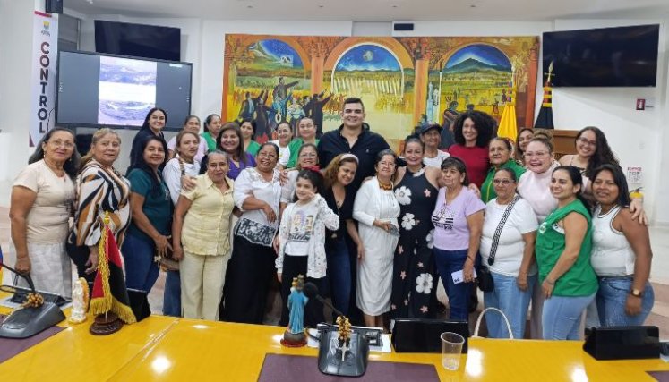 Concejo Cúcuta - socialización política de la mujer