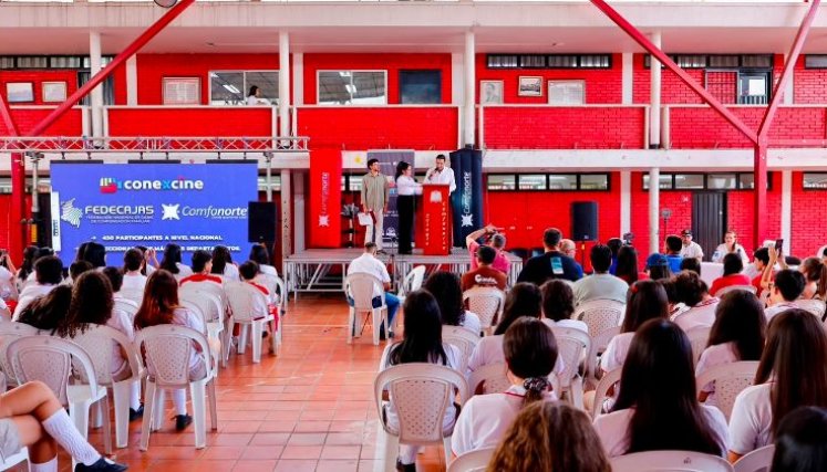 En el colegio de Comfanorte, en el municipio de Los Patios, se llevó a cabo el lanzamiento del Festival de Cine./Foto: Cortesía
