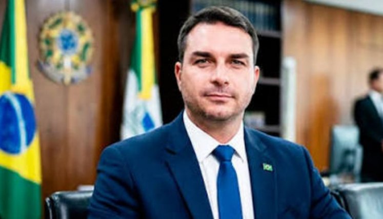 FLAVIO BOLSONARO 