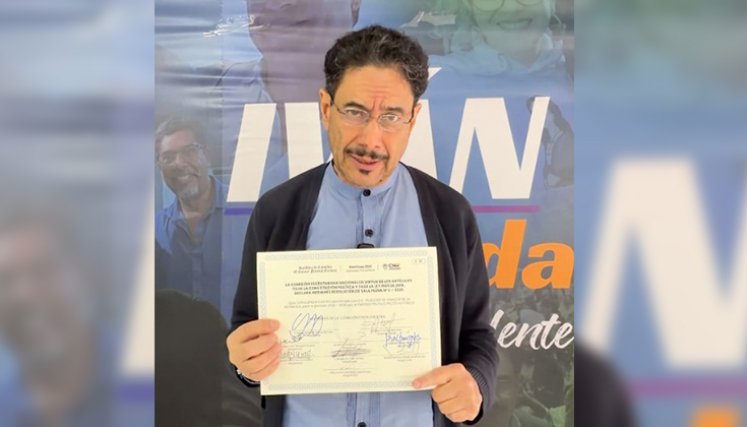 Iván-Cepeda-credencial-como-senador. Foto: Captura de pantalla (X)