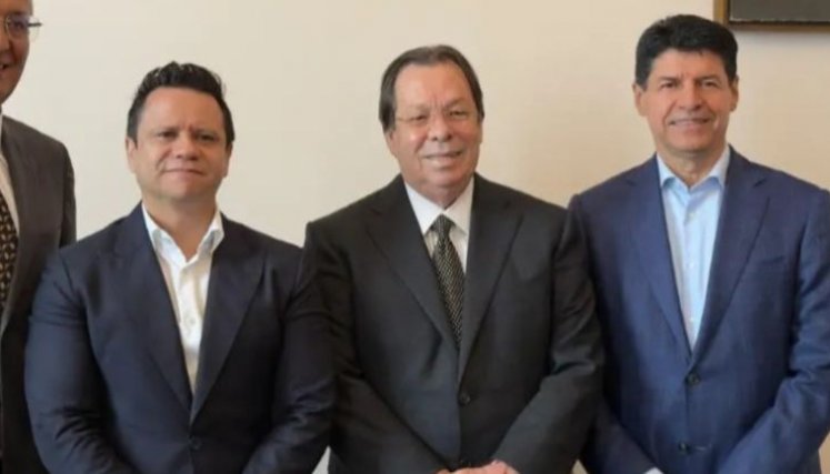 POLÍTICAS POSESIONADOS 