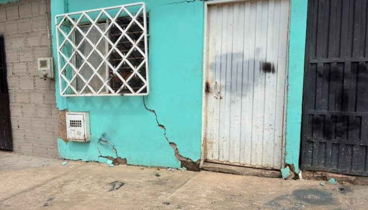 Al menos 12 viviendas se han visto afectadas en el barrio Aeropuerto