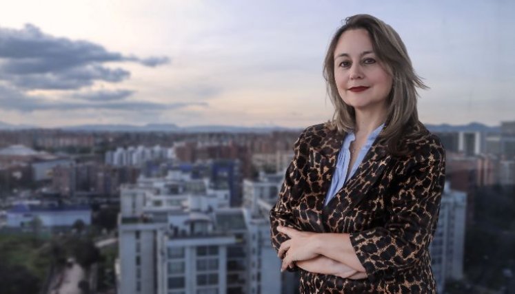 MONICA LOMBANA